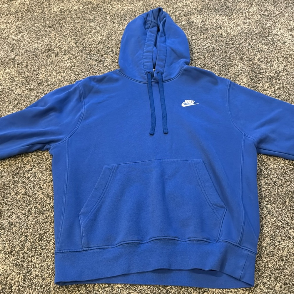 Men’s size S Nike sweatshirt
